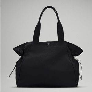 Lululemon side-cinch bag
